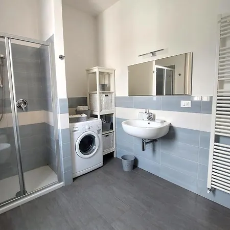 Casa Guzzi E Apartment *