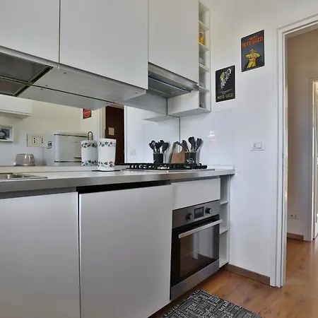 Casa Guzzi E Apartament